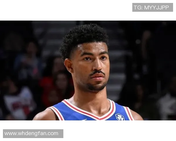 亚历山大突破急停 篮下小抛投得手 亚历山大突破急停 篮下小抛投得手