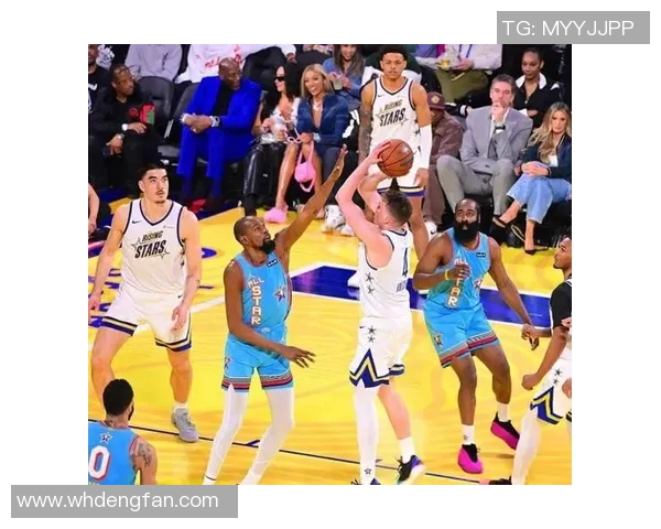 有点强!克尼佩尔近3场场均24.7分8.7板4.0三分 命中率4538100% 有点强!克尼佩尔近3场场均24.7分8.7板4.0三分 命中率4538100%